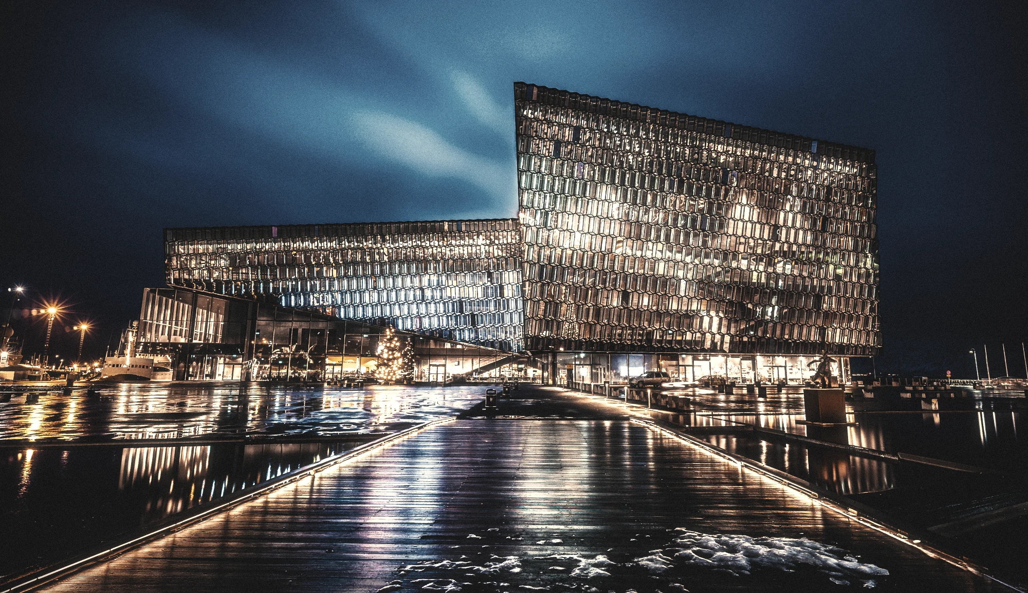 Reykjavík waterfront at night